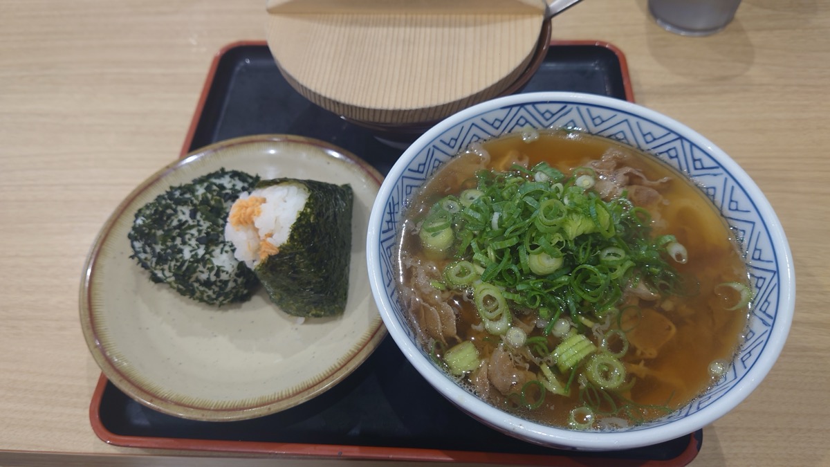 熊本サウナ後のサ飯 ラーメンとおにぎりのセット